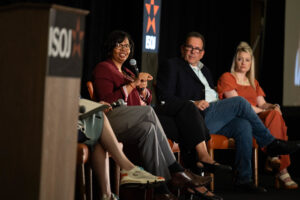 Panelists at 25th ISOJ discuss funding journalism.