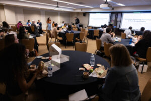 Attendees at a lunch workshop at the 25th ISOJ. 